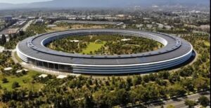 Aerial view of Apple Park in Cupertino